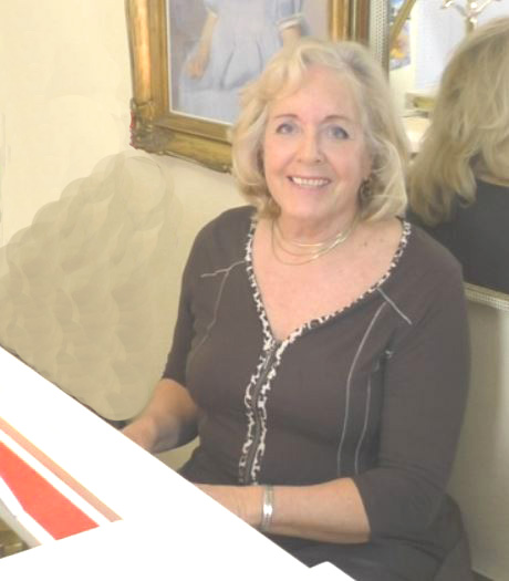 Martha Scheffel am Klavier